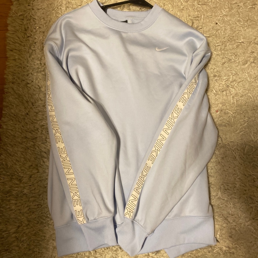 NIKE crew neck size Small